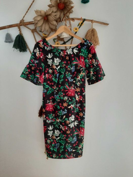 Rochie marca comma,impecabilă, marimea xs