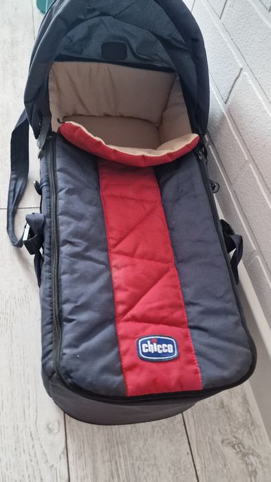 Люлька переноска для младенца.