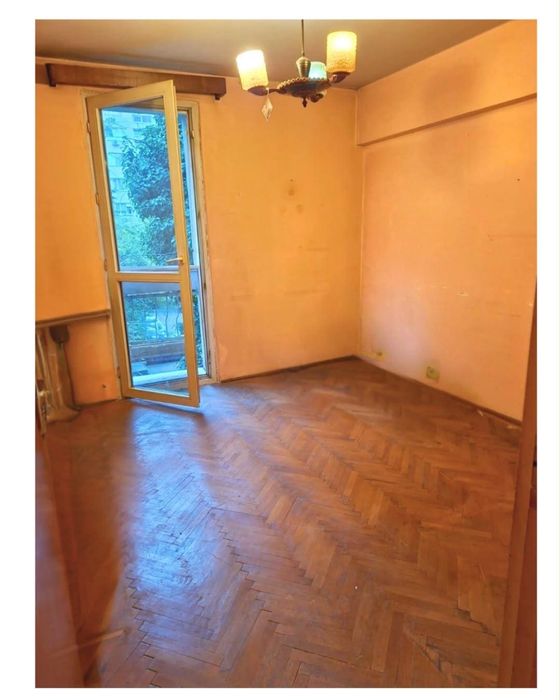 3 camere Titan – Piața Miniș | Etaj 2/4 | 65mp Loc de par are