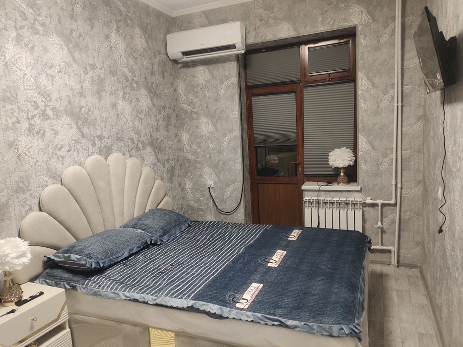 Rasmlari real.  Navoi shaxrida 3 xonalik kunlik lyuks kvartira.