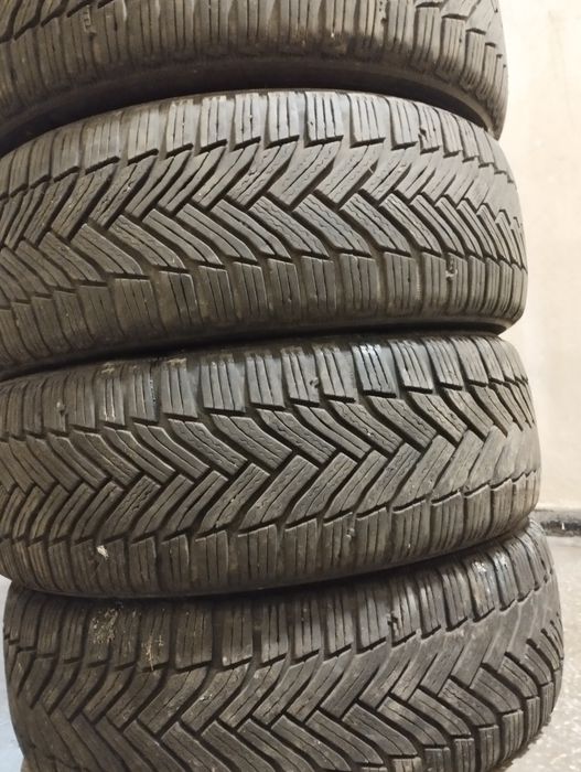 Vând cauciucuri -anvelope iarna Michelin