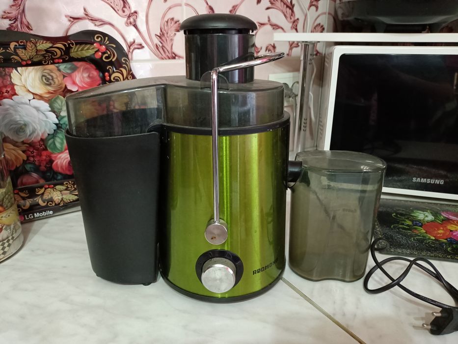 Соковыжималка Редмонд