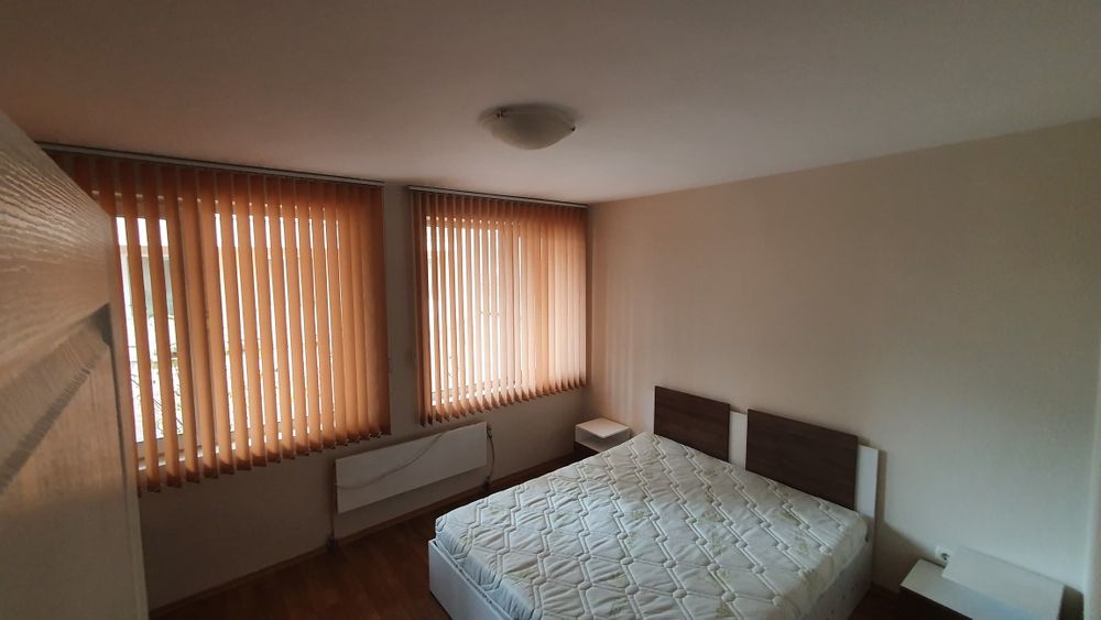 Под наем просторен 3 стаен партерен в кв. Витоша  с обзавеждане