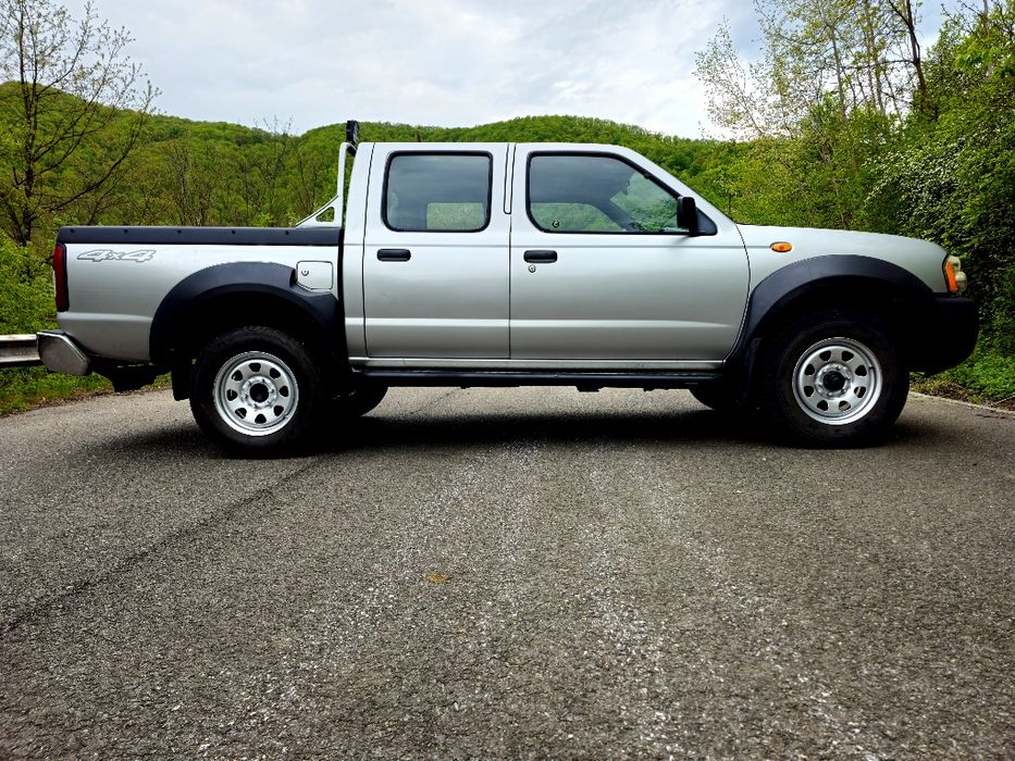 Nissan Navara/2.5 TD intercoler