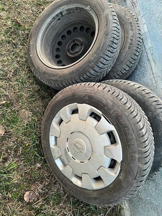 Set 4 anvelope all season goodyear 185/65R15 92T Vector 4Seasons G3 XL cu tot cu jante