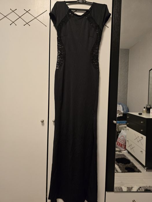 Дамски рокли и спортни сетове