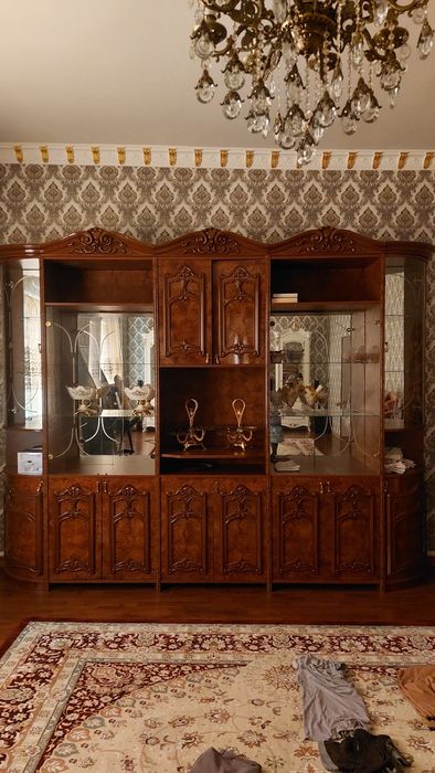 Стенка продаётся