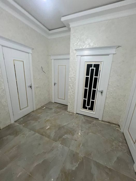 Srochno 3 xonali uy sotiladi evro remont