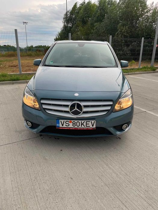 Mercedes-Benz Clasa B 200 CDI