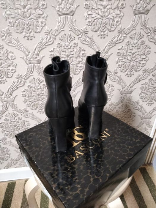 Ботильоны Baskoni