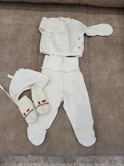 Детские боди и костюмчик