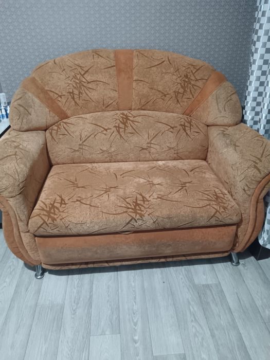 Отдам даром Мини диван.