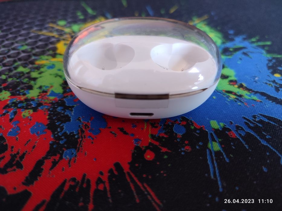 Кейс от Realme Buds Q2s