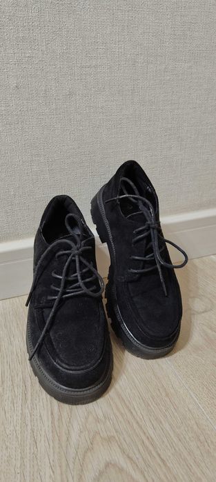 Обувь б/у и новая