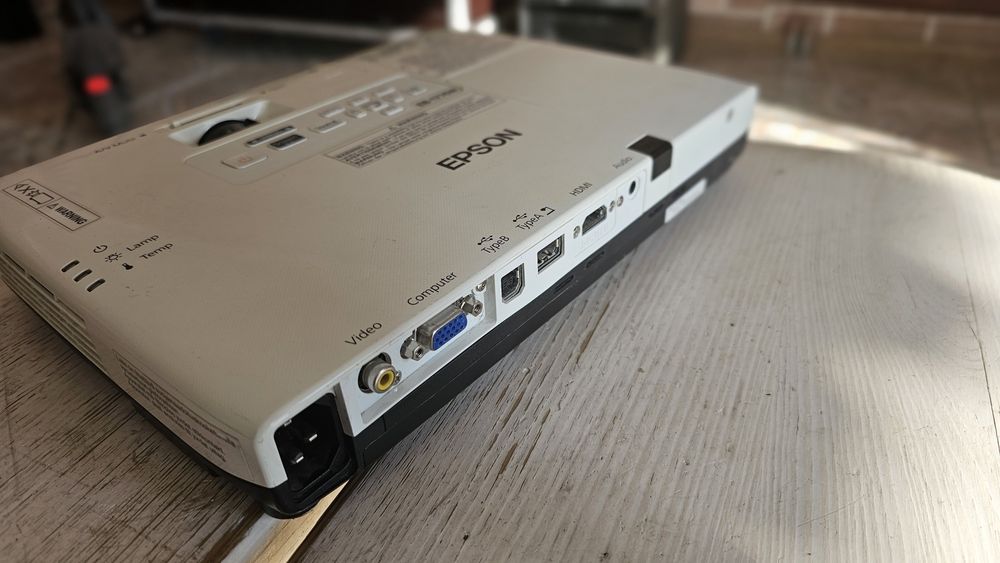 Проектор Epson EB-1776W