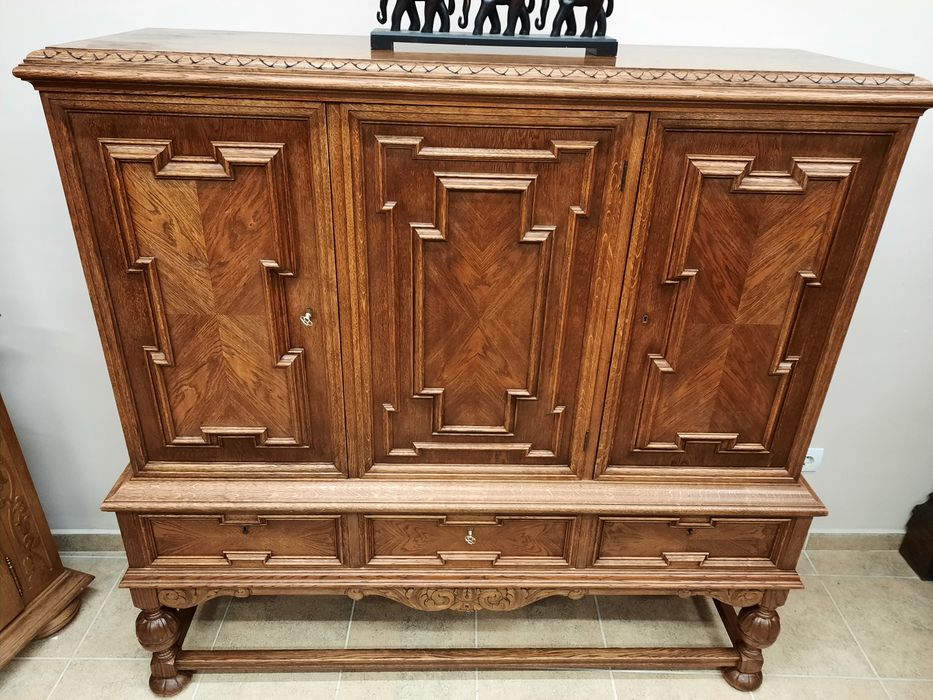 УНИКАТ! Комод, скрин, бюфет, шкаф от дъб