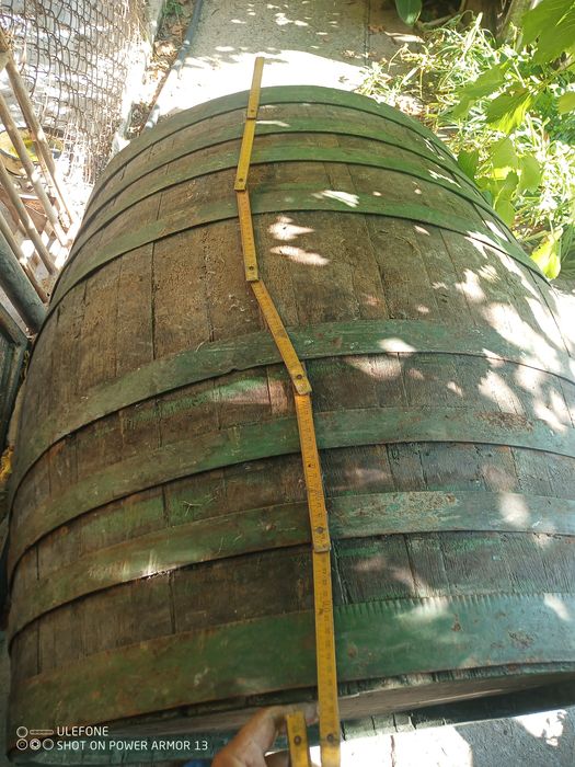 Буре дъбово около 750...800 л.