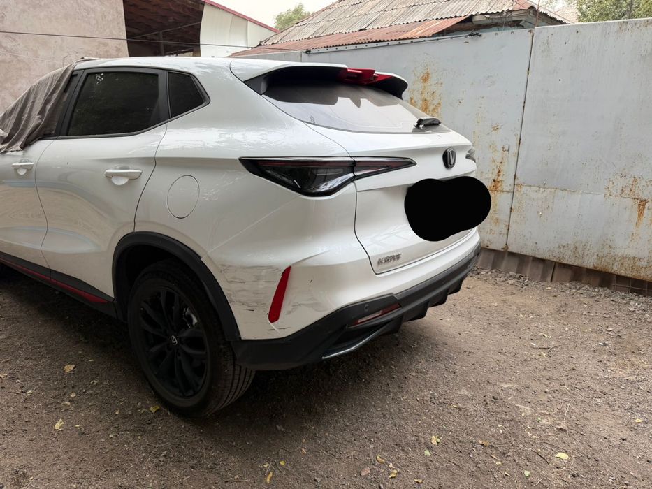 Продам задний бампер на Changan X5/cs35
