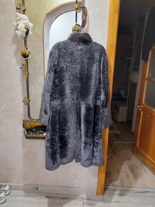 Шуба мутоновая стриженная.