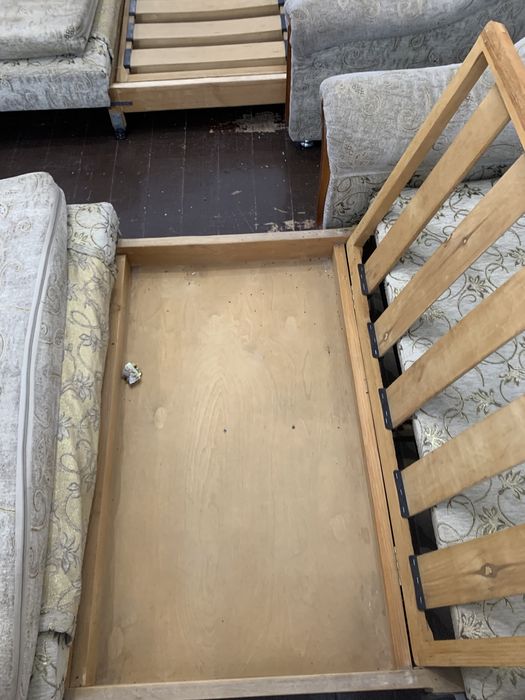 Диван,состояние б/у