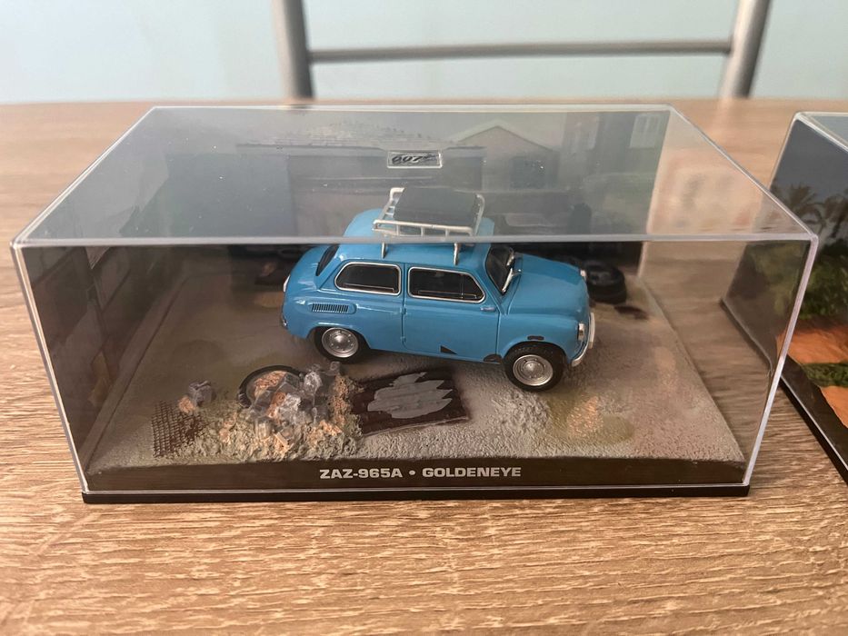 Метални колички в мащаб 1:43 (Atlas, Bburago, Hot Wheels)