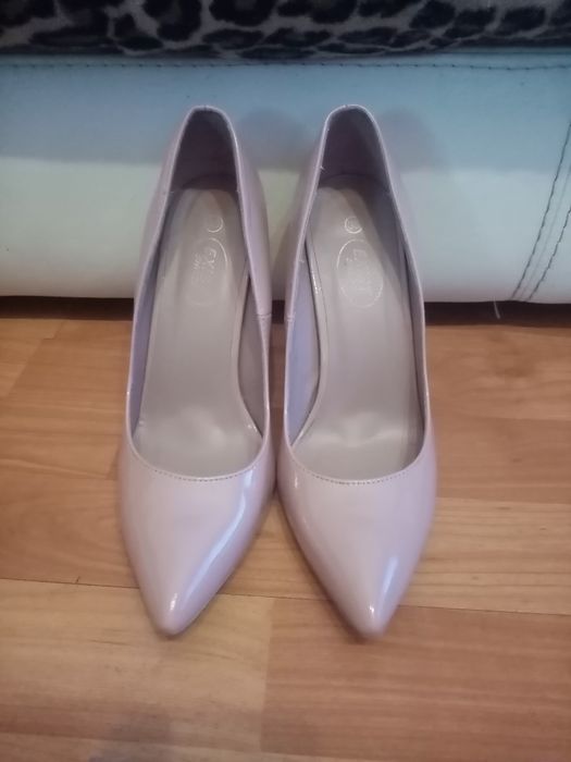 Pantofi stiletto nude rose