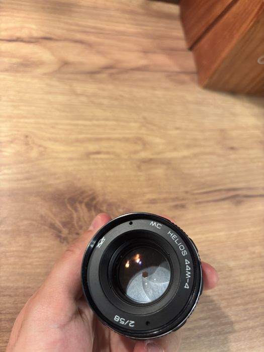 Обектив Helios 44M-4 KMZ страхотен