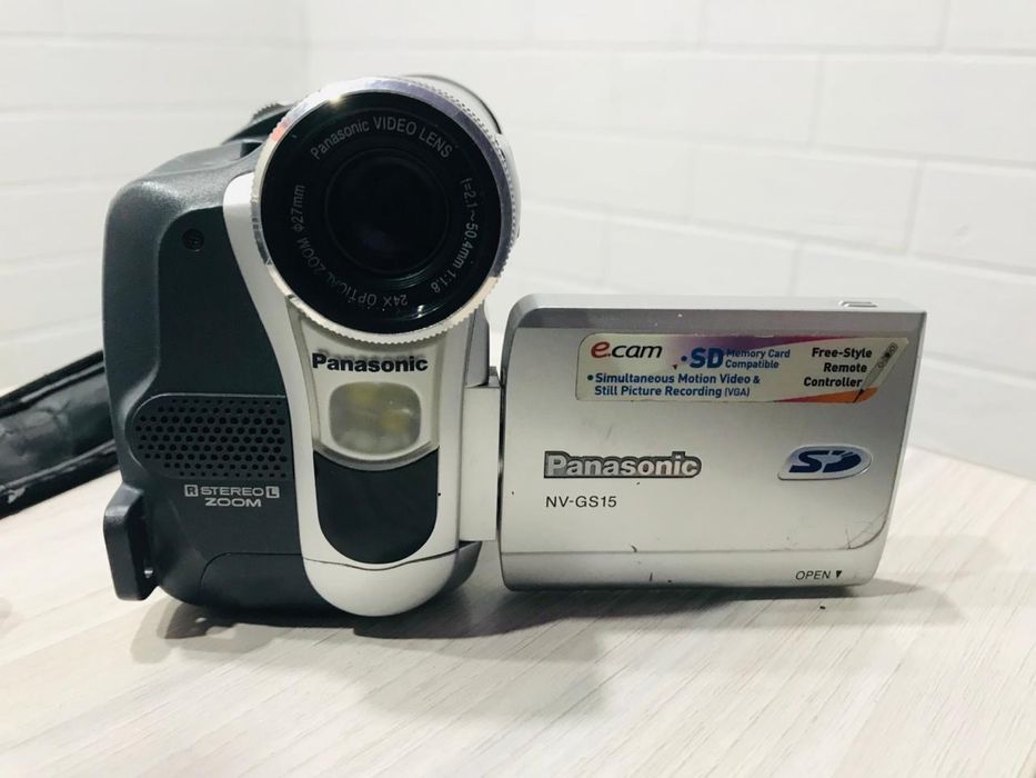 Продам видеокамеру Panasonic