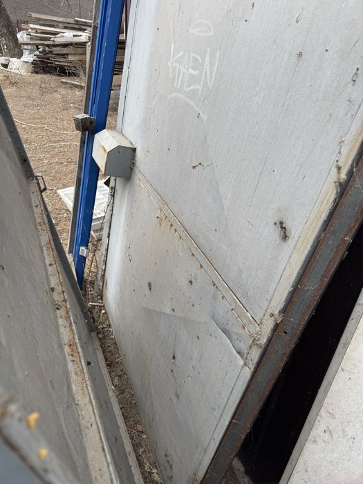 usi garaj 2m lungime cu 2.6 latime porta garaj