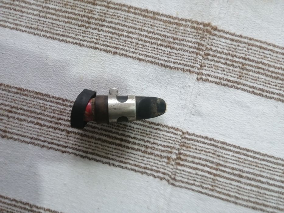 Мундщук с платък и гривна. Два броя.