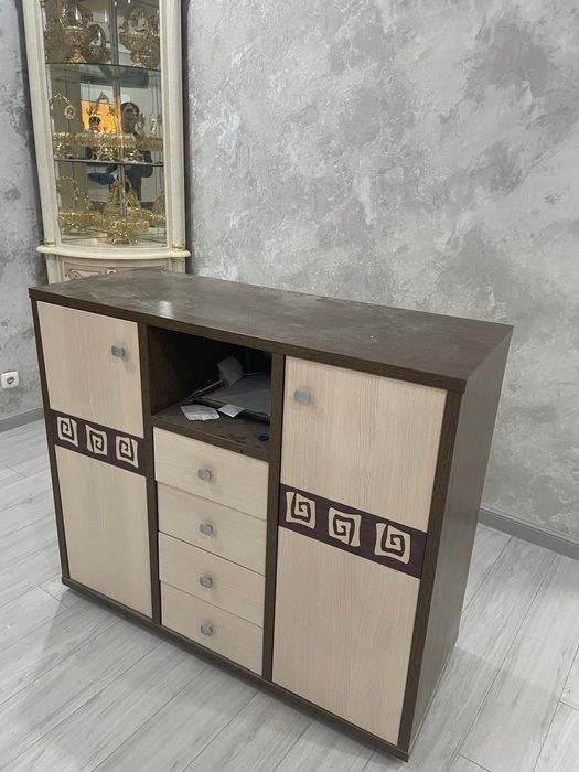 Продам тумбу