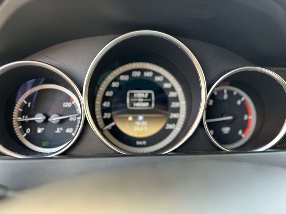 Vand Mercedes C 200 An 2012