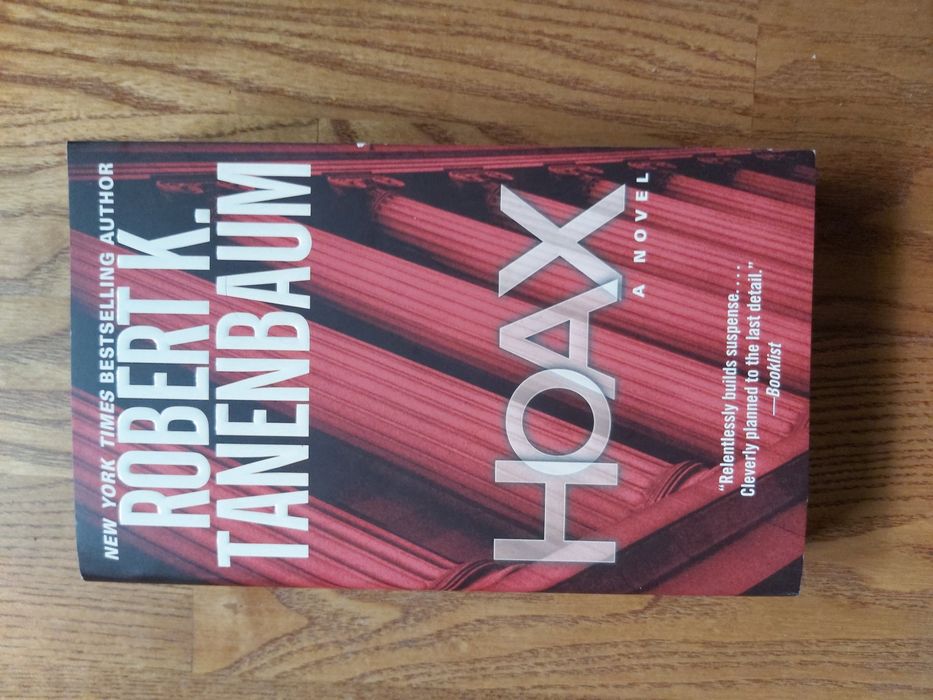 Hoax de Robert K. Tanenbaum