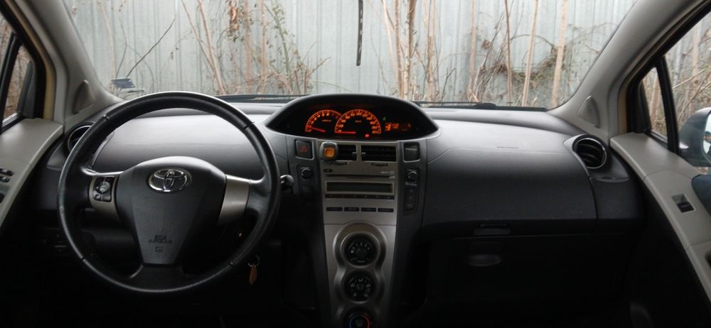 Toyota Yaris 1.0/facelift