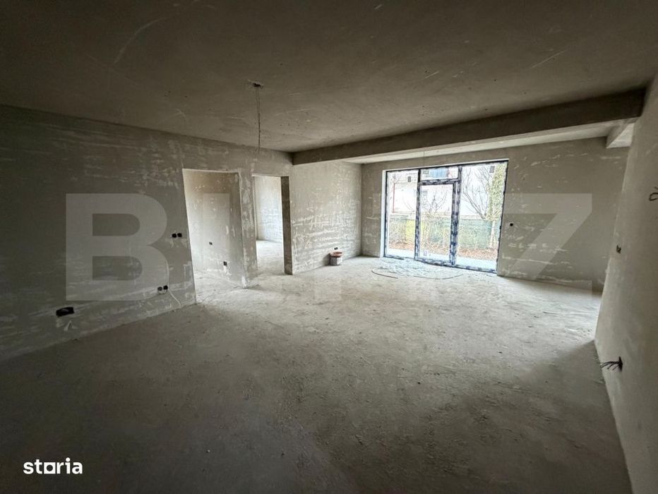 Apartament 4 camere, semifinisat cu garaj si boxa, zona Bradet