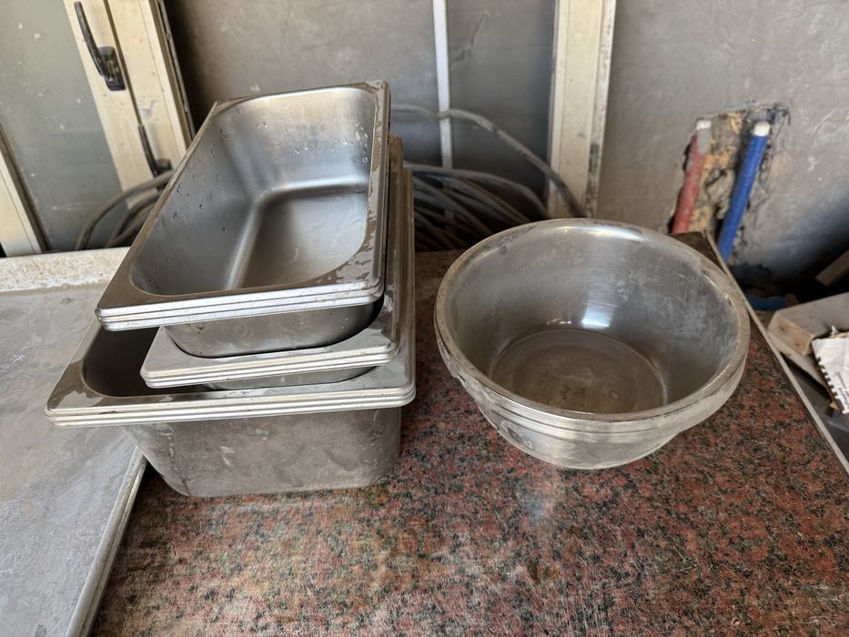 Kafe uchun jixozlar sotiladi