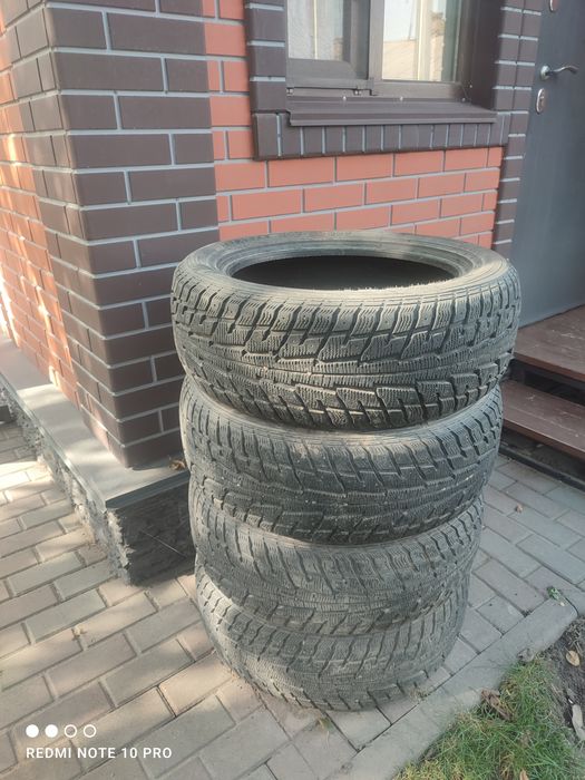Зимниие шины 225/55/18