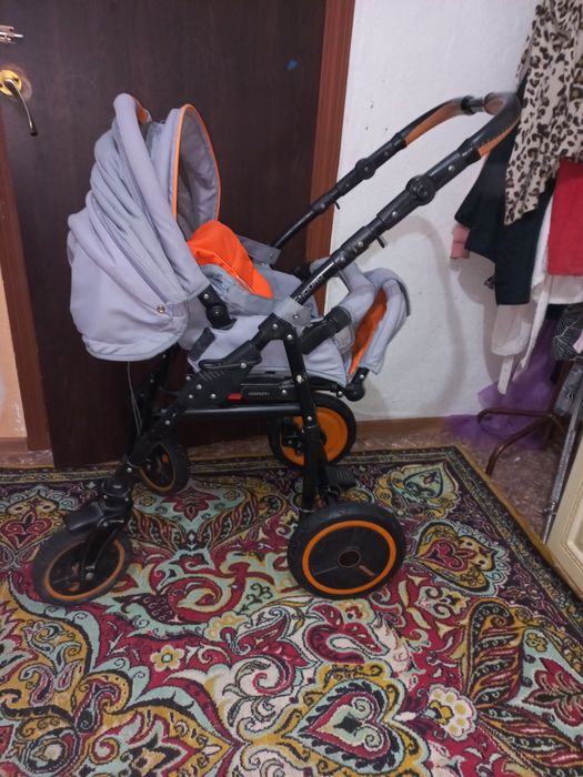 Коляска прогулочная "Adamex"