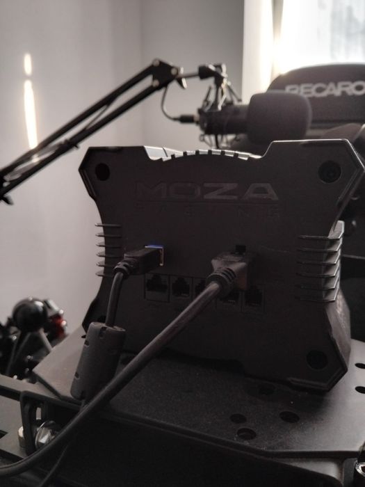 Moza r5 (без педалей)