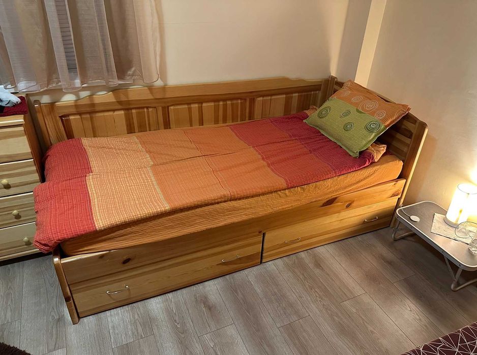 2 бр. легла с матраци 90/200