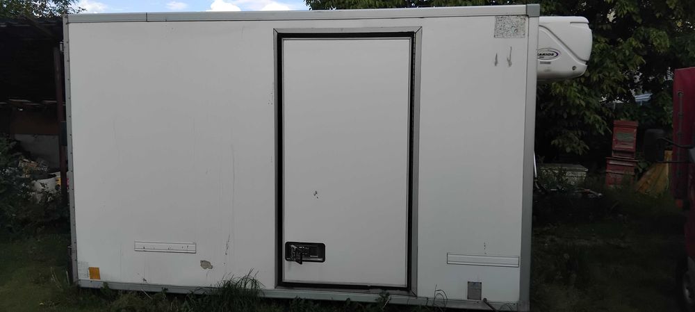 Cub frigorific , bena, container, magazie , Iveco , depozitare