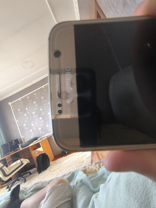 Нерабочий SAMSUNG,продам