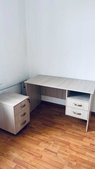 Продам новую мебель для офиса