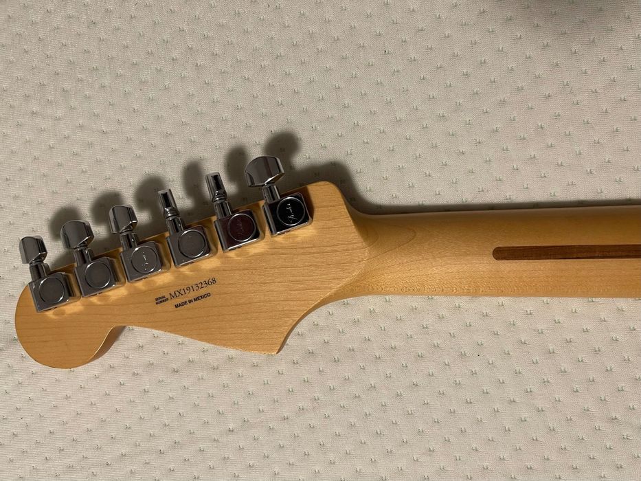 Fender Stradocaster Mexico с кейсом