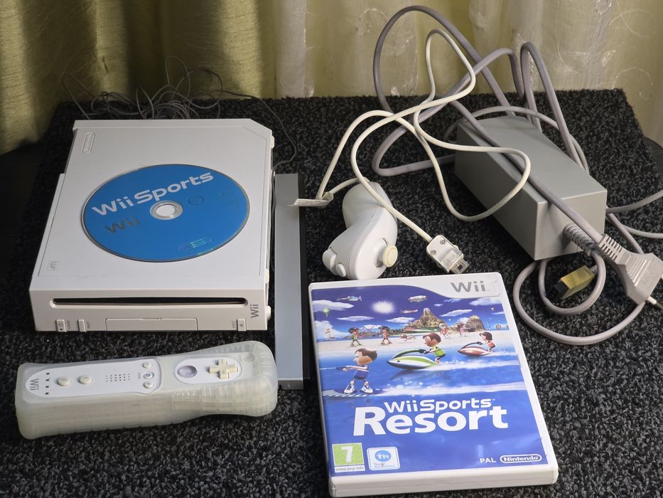 Consola Nintendo wii cu doua jocuri