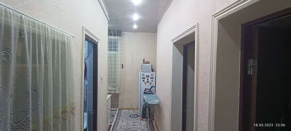 Продается 2-х комнатная квартира в центре Чирчика  около Макро