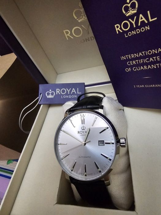 Часы Royal London