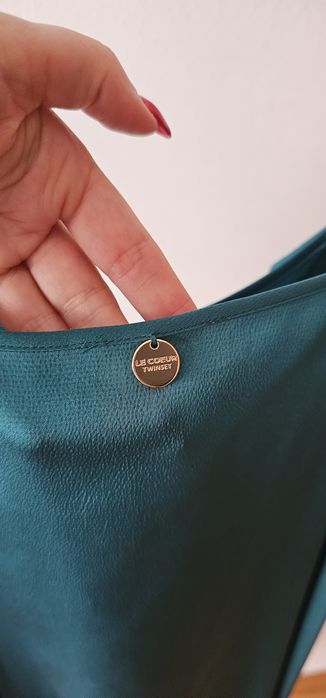 Twinset рокля с къдрица в зелен цвят