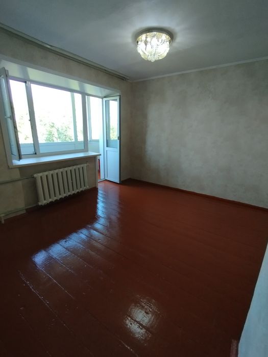 Продам квартиру .
