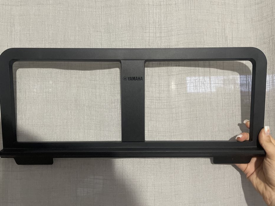 Yamaha Model PSR-F52